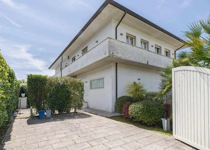 White By Interhome アパート *