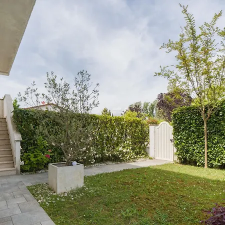 Апартаменты White By Interhome